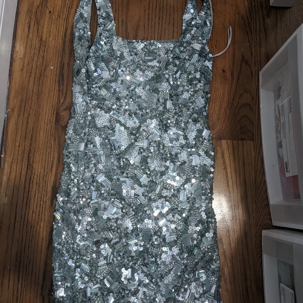 Alice + Olivia Addie dress in light blue